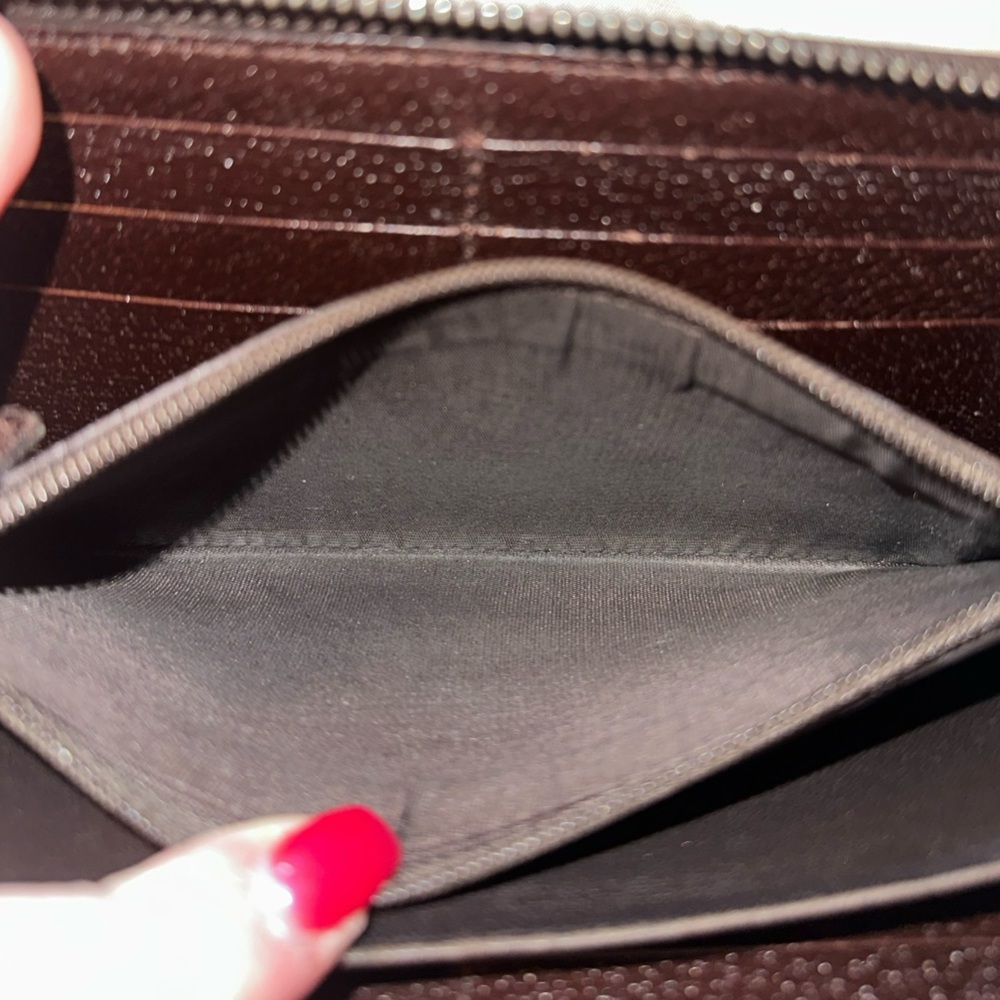 Gucci Guccissima Monogram Zip Wallet - Picture 7 of 8